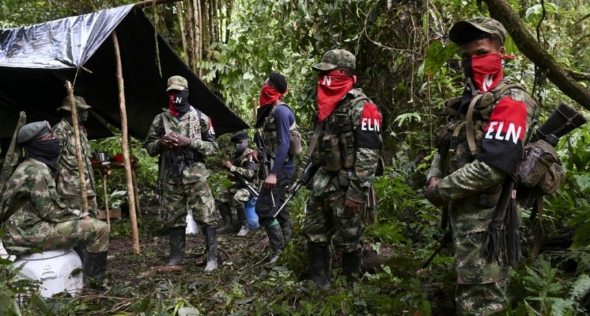 Colombia acordó un cese del fuego con cinco grupos armados, incluido el ELN