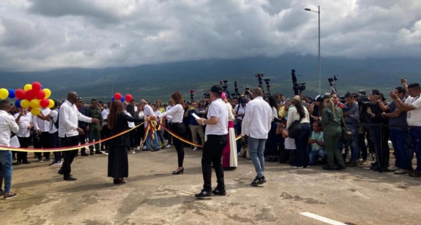 Se abrió el único puente que quedaba cerrado entre Colombia y Venezuela