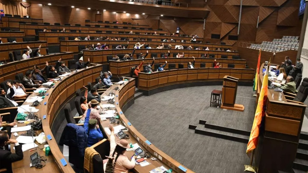 El congreso de Bolivia rechazó dos contratos de explotación del litio propuestos por Luis Arce con empresas de China y Rusia