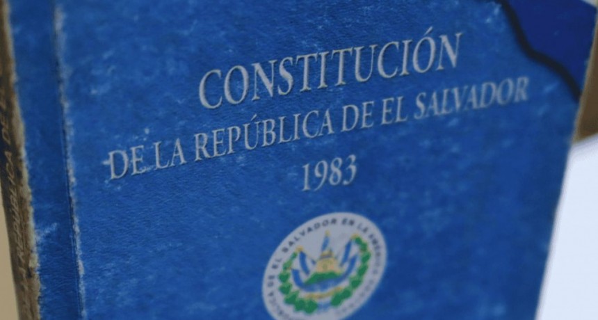 El oficialismo se prepara para no salir del poder, tras reforma al artículo 248 de la Constitución: Académico