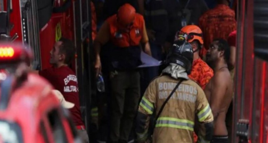 pandillas queman un hospital en Puerto Príncipe