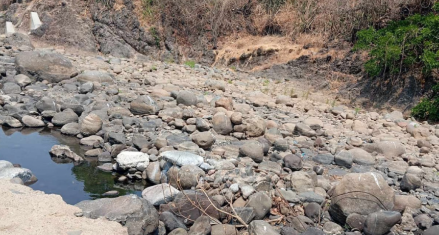 500 familias del Puerto de La Libertad sufren por la falta de agua en sus comunidades