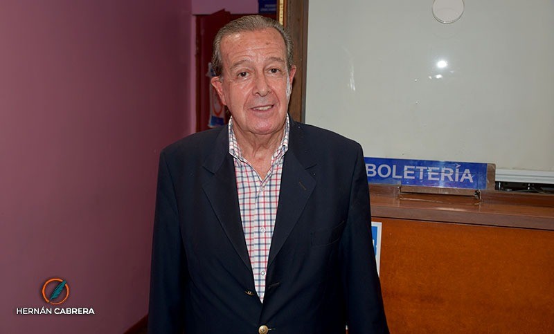 Olmos Gaona y la deuda externa: “Los gobiernos hacen siempre lo mismo, patean para adelante”
