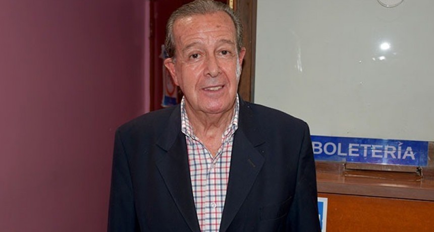 Olmos Gaona y la deuda externa: “Los gobiernos hacen siempre lo mismo, patean para adelante”