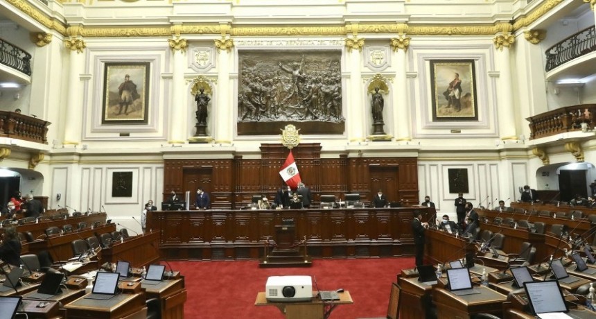 El Congreso peruano cerró un primer año caracterizado por el 