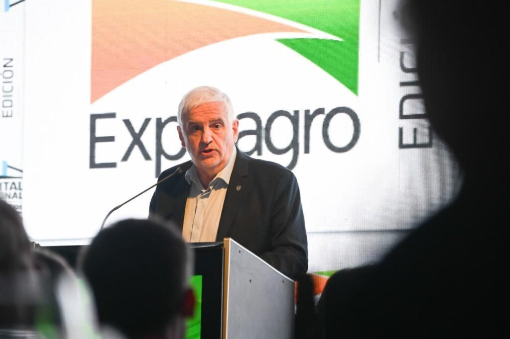 Volver al siglo XIX: modelo agroexportador, exclusión social y política anti campesino-indígena
