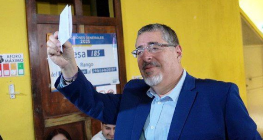 Bernardo Arévalo gana la segunda vuelta de las presidenciales de Guatemala