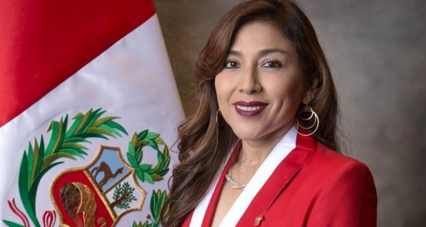 El Congreso recibe un nuevo golpe con la destitución de su presidenta