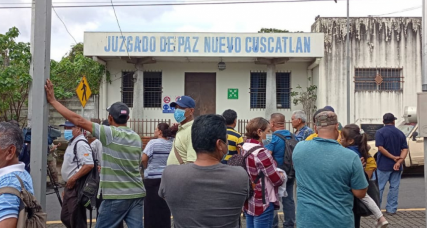 Ordenan desalojo de familias en finca “Florencia”