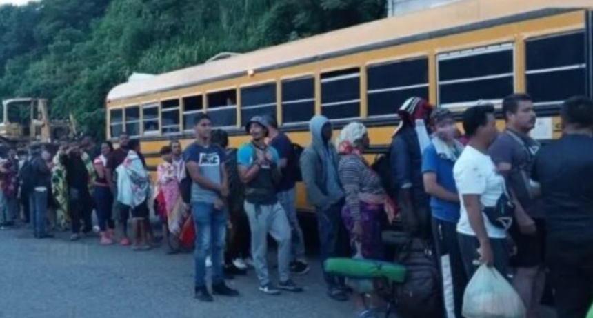 Salieron 1.300 migrantes desde Honduras hacia Estados Unidos