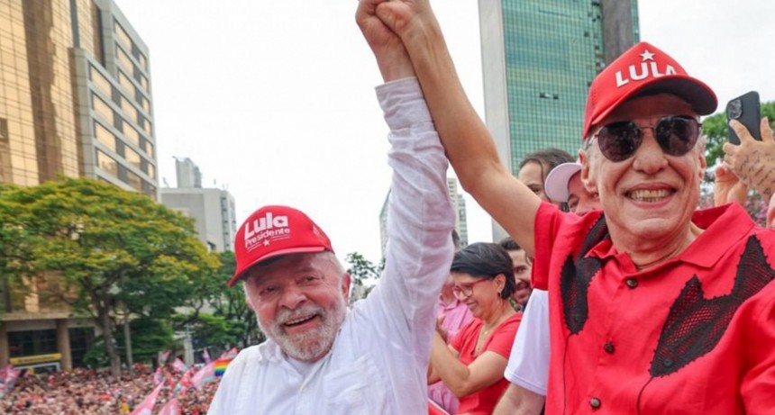 Lula retoma promesas de desarrollo para Río de Janeiro, bastión del bolsonarismo