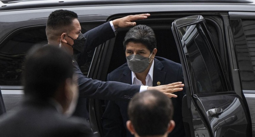 Castillo volvió a cargar contra la Fiscalía, que lo denunció ante el Congreso