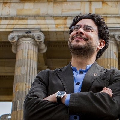 Cepeda Castro denuncia al gobierno colombiano