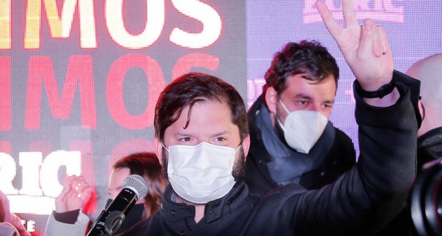 Boric busca convencer a los que no votaron en primera vuelta de las elecciones