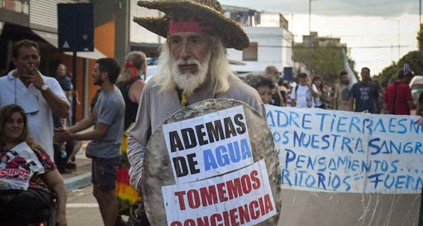 Cuando jueces y fiscales trabajan para las mineras: persecución a asambleístas por defender el agua