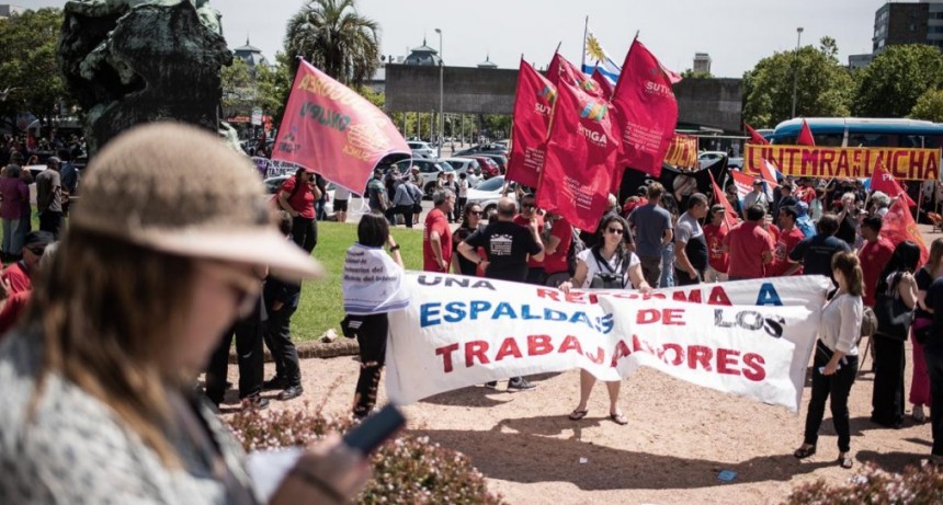 Los sindicatos cuestionan por 